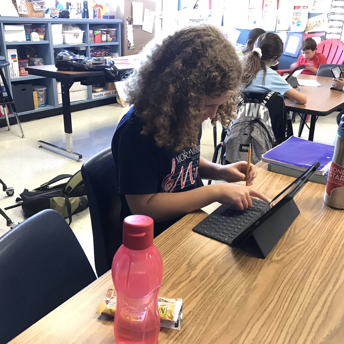 Angelpetrich's tweet photo. Love Quizizz#Inovation
@MsHollyShelton @MorningsideES https://t.co/rNlVfro50O