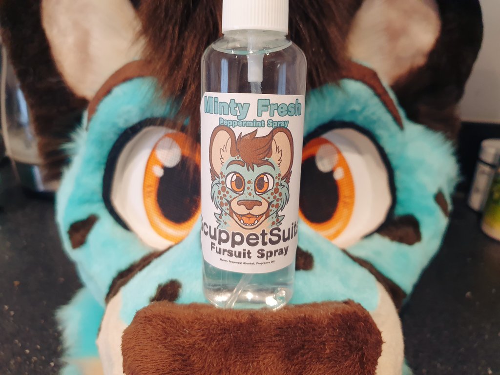 PawssibleChaos's tweet photo. A personalised spray for @CheetahMinty ! Smells great 😍 https://t.co/AcyysRSfAa