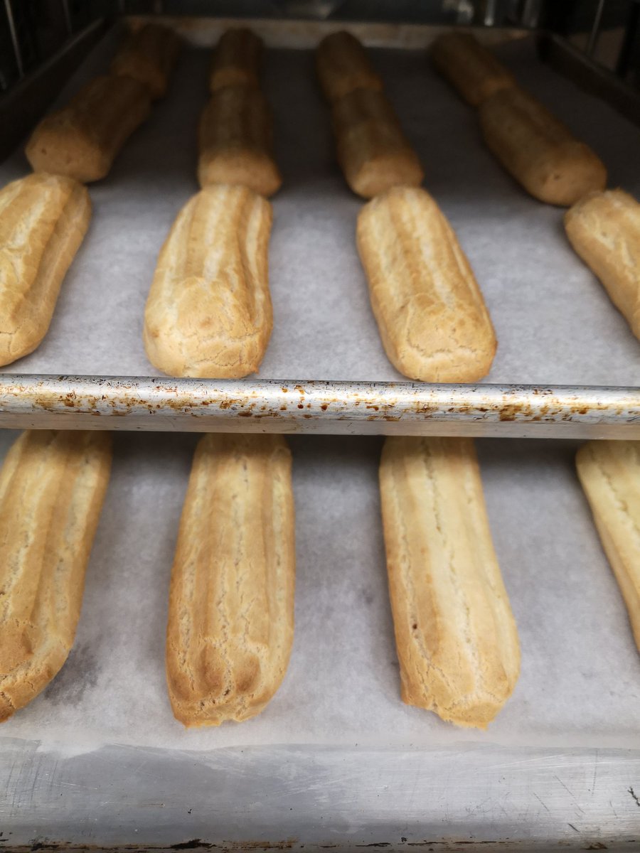Revel_Edmonton's tweet photo. The humble beginnings of our pistachio eclair. Stay tuned to see the full #transformation.....
#yegfood #yegfoodie #edmontoneats #yegdt #yegdesserts #patechoux https://t.co/RliHj69lZ7