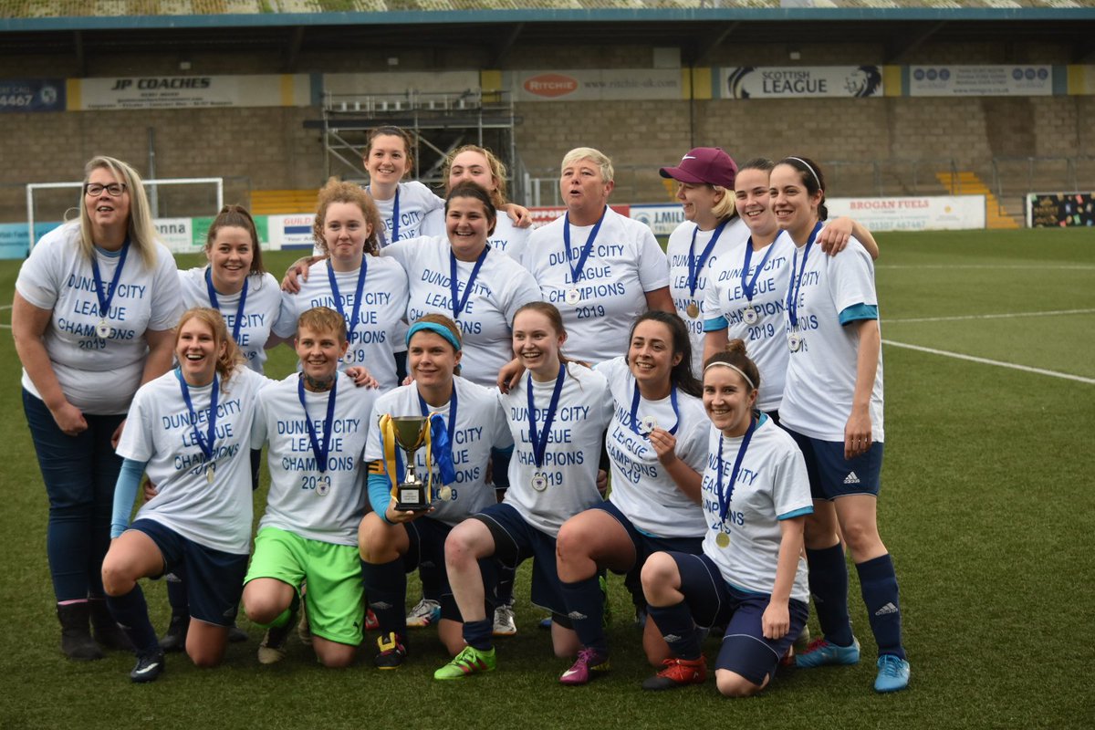 Dundeecitywfc's tweet image. FT @Farmington_FC 0 - 1 @Dundeecitywfc

Scorers | x1 @nataliecromar

Dundee City are the #SWFL2 East Champions 2019 💙💙💙💙💙