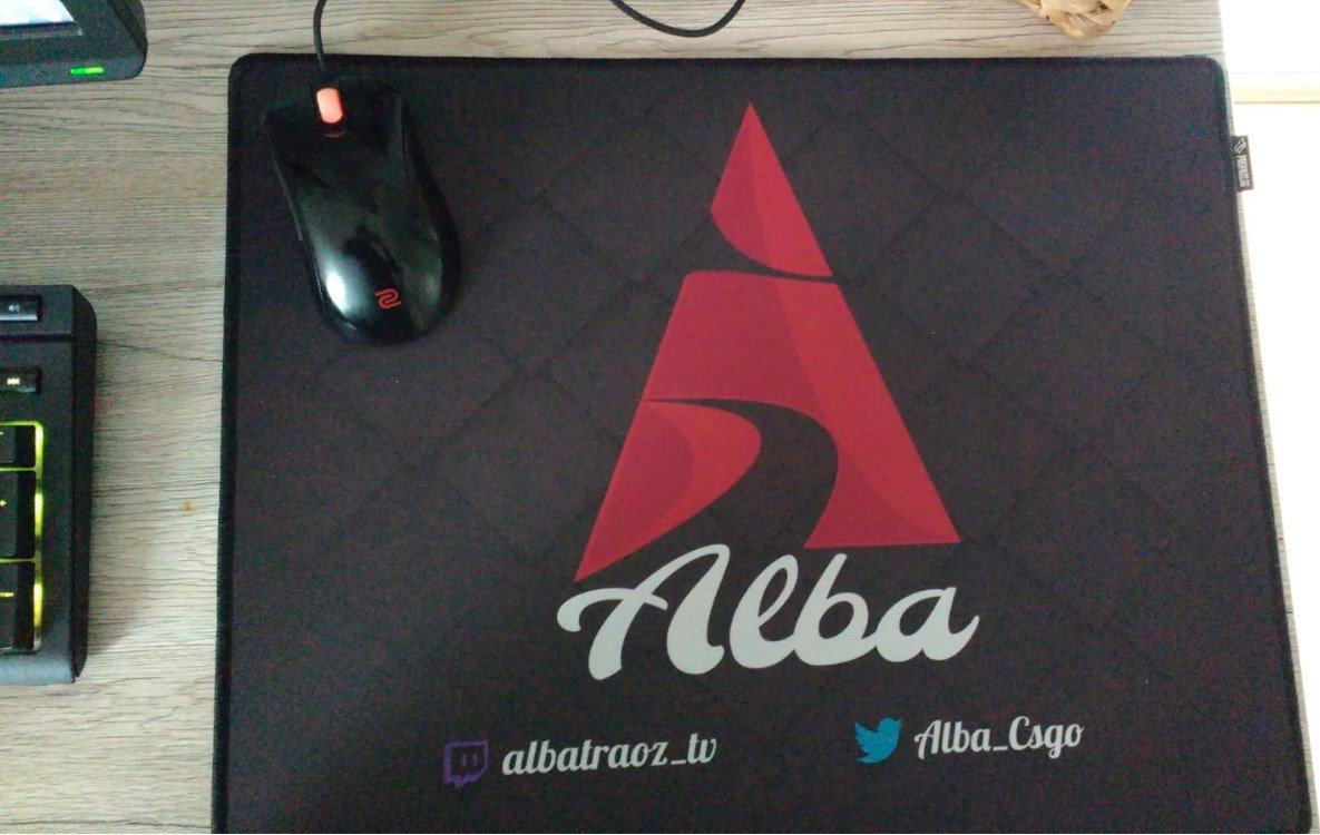 Alba_Csgo's tweet image. Nochmal ein rieses Dankeschön an @chabagaming für dieses tolle Geschenk von @propads_gg ! 🙂

Wenigstens mal Qualität unter der Maus wenn schon keine darüber ist 😅