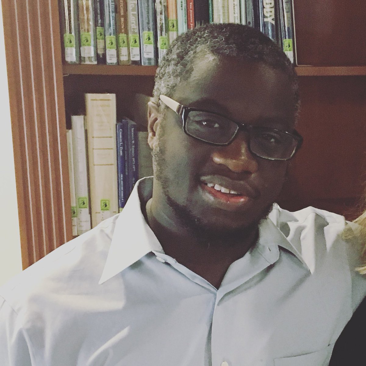 SWYSpodcast's tweet photo. Tune in today at 1pm on WSDL 90.7 to hear us chat with Rion Amilcar Scott about magical realism, creating a universe of characters, and his incredible new collection, The World Doesn’t Require You. We caught up with him at the History Book Festival in Lewes, Delaware.🎙🎙 https://t.co/QDmSCpxTOP