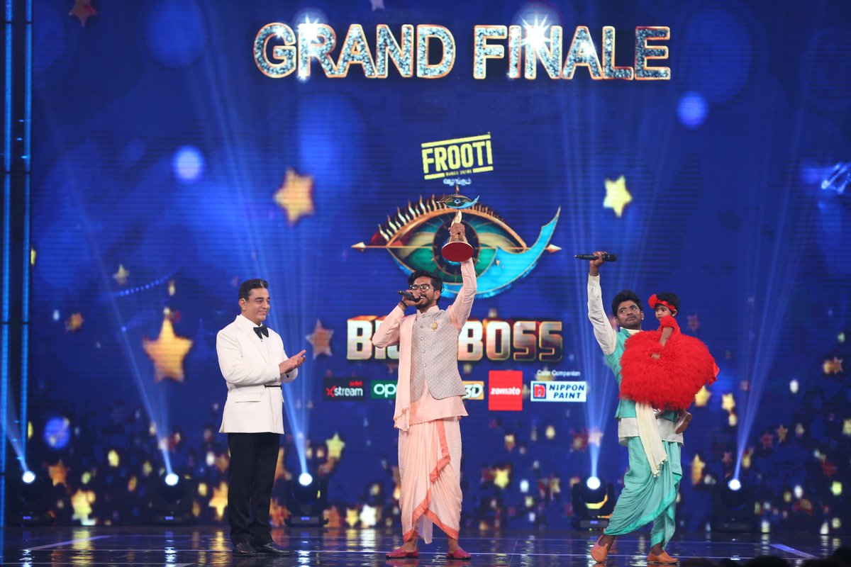 வாழ்த்துகள் முகின்! 👏👏 #BiggBossTamil #GrandFinale #Mugen #BiggBossTamil3 #WinningMoment #VijayTelevision