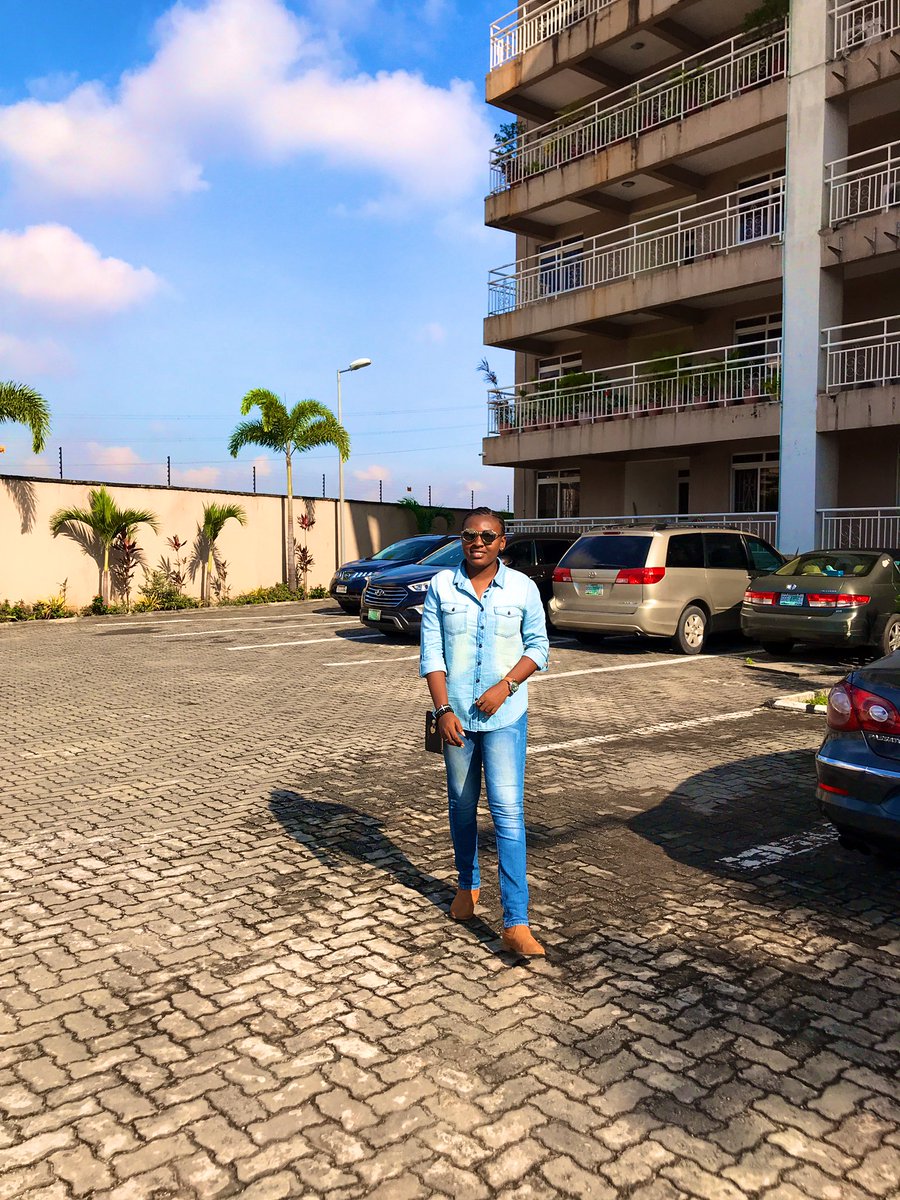 missy_uyi's tweet photo. Happy Sunday fam... sending love &amp; light. 🙏🏽💕 https://t.co/OmeAbl9veq