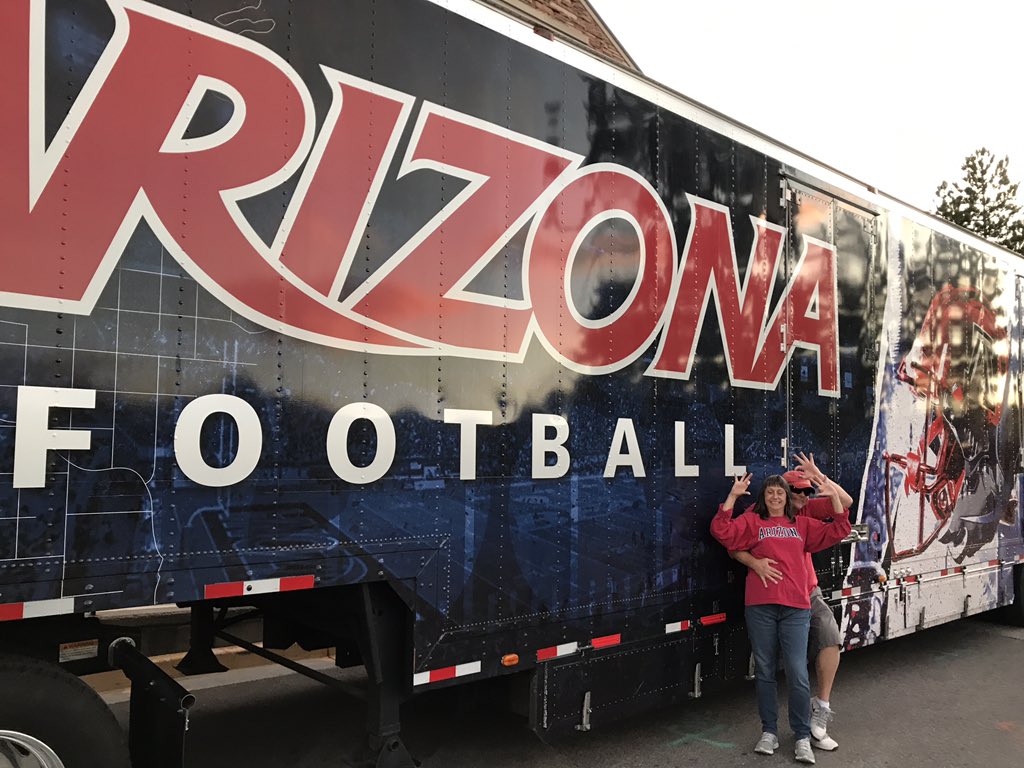 UACATS00's tweet image. #BEARDOWN!