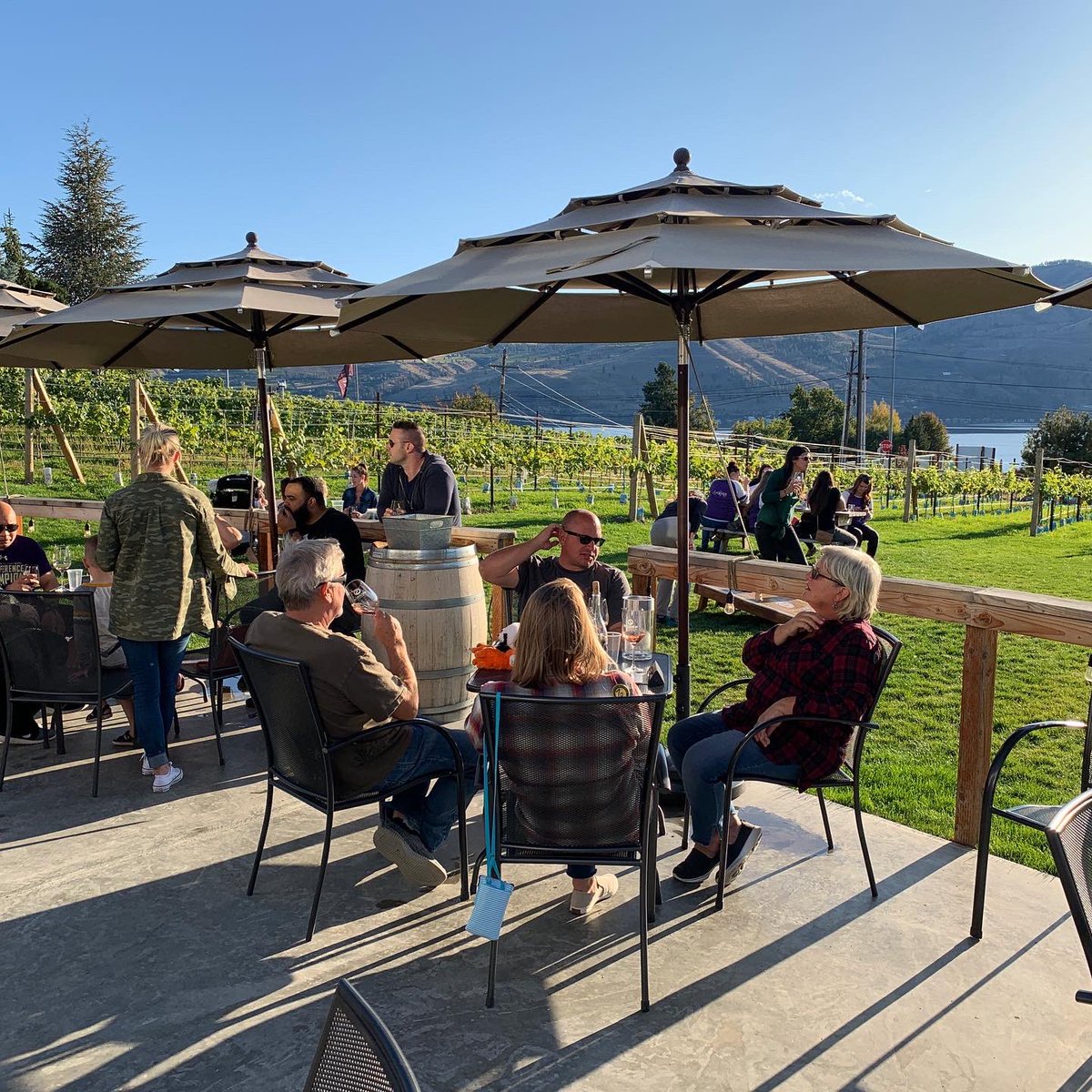 wineexplorerapp's tweet photo. Loved sitting outside on a gorgeous Saturday afternoon at Succession Winery in @LakeChelanAVA. #lakeliving https://t.co/yaWnUGbtQ6