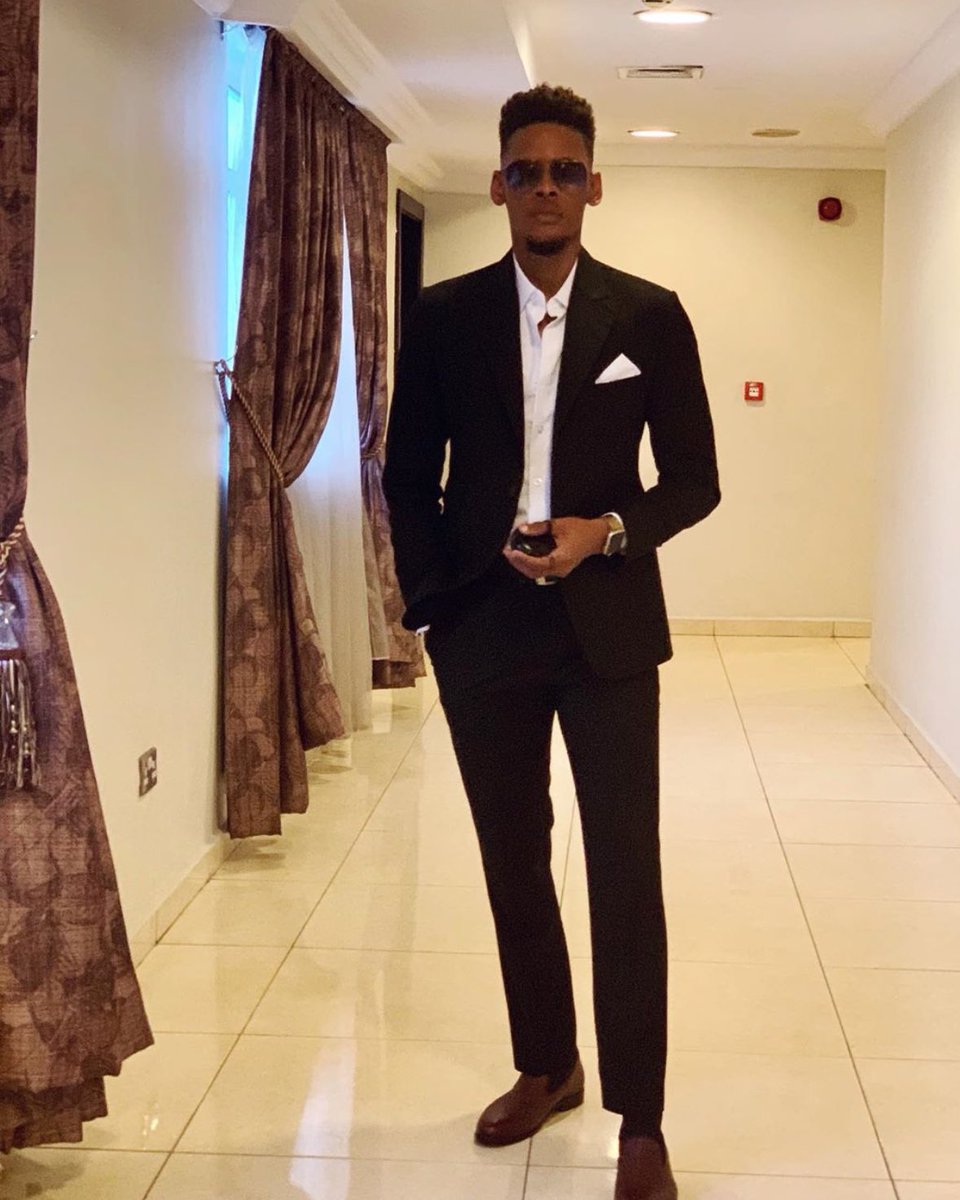 zowiehillz's tweet photo. Whose ur zaddy again??
Could they ever? Could they?
Drip it drip  it ezozo😍🔥🔥🔥 https://t.co/e10cw3Q4JU