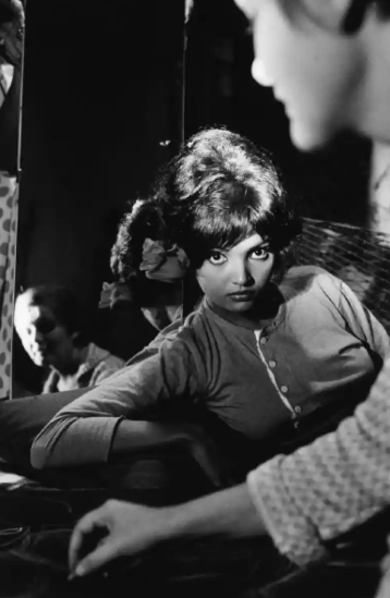 yva_fogiel's tweet photo. Sergio Larrain photographe chilien https://t.co/C7EGY6ZQyM