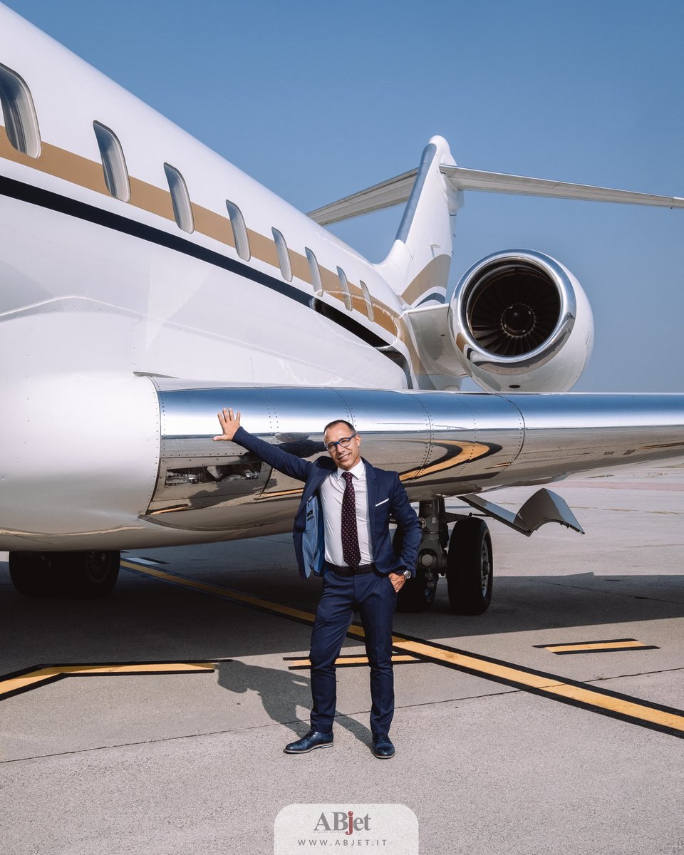 abjet_it's tweet image. 🛫 Bombardier Global Express 🛬
11.000 Km of autonomy, 14 seats or 6 comfortable beds 💆🏻‍♀️💆🏻‍♂️
➡️ Great aircraft for your next intercontinental flight 👆🏻

#abjet #aliven #bombardierglobalexpress #jet #luxury #privatejet #citation #vip #lifestyle #luxurylife #businessjet #jetcharter