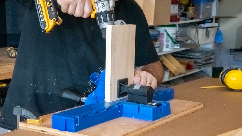 azdiyguy's tweet photo. I've got the @KregToolCompany K5 out for some weekend fun in the workshop. #diy #woodworking #kregjigproject #pockethole #dewalttough https://t.co/DijbapKTGl