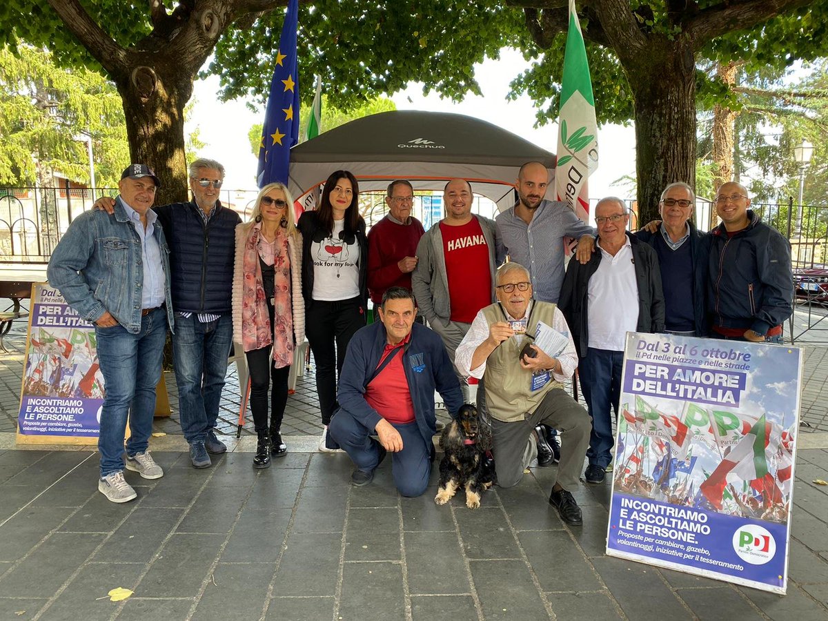 pdnetwork's tweet photo. 1000 banchetti, 5000 volontari, oltre 2 milioni di volantini con le nostre 10 proposte per un'Italia più giusta, più verde e competitiva. 

Grazie a tutti!

 #scelgoilPD https://t.co/wG0Jgkxr9O