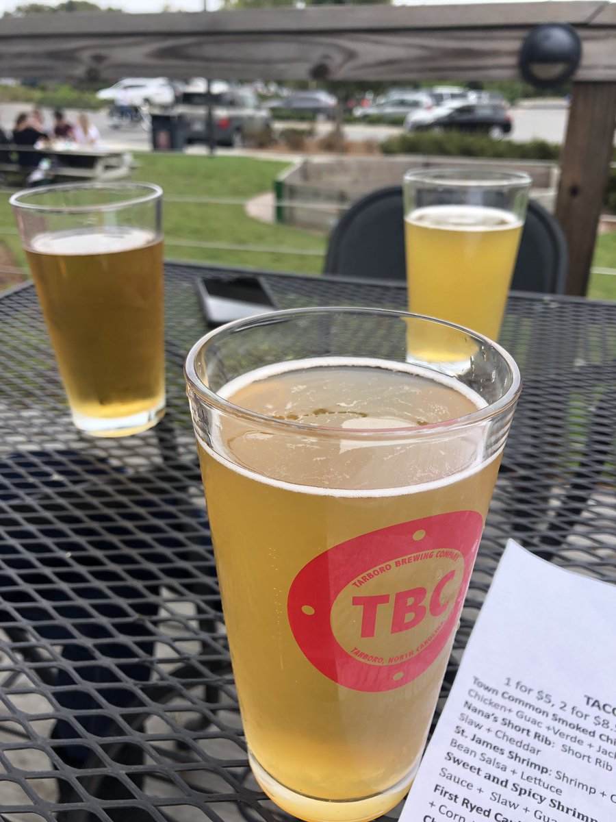 Betsy_DW's tweet photo. Sending out summer (hopefully for good) with one last Seed Spitter. Until next year @TarboroBrewWest @LowesFoods #BeerHuntingSeason https://t.co/2iz2LAIt2k