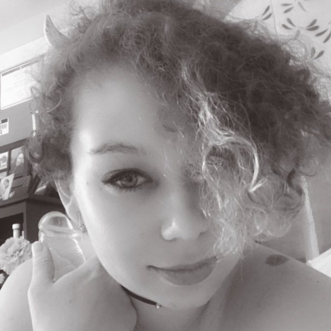 Just posted the beginning of my Spooktober photos on PornHub! Come check them out! More to come :)   https://t<a href="/tag/sexyhalloween"class="tags"><span>#sexyhalloween</span></a><a href="/tag/adultcontent"class="tags"><span>#adultcontent</span></a><a href="/tag/bunnycostume"class="tags"><span>#bunnycostume</span></a>