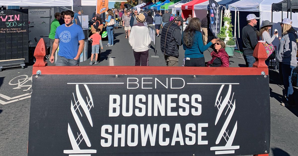 bendfallfest's tweet image. Stop by the @imwindandsolar Bend Business Showcase — on Wall Street, between Oregon and Greenwood Avenue — to discover local business and services! Don't miss the last day of the 2019 First Interstate Bank Bend Fall Festival in downtown Bend — Sunday, 11am-5pm. #bendfallfest