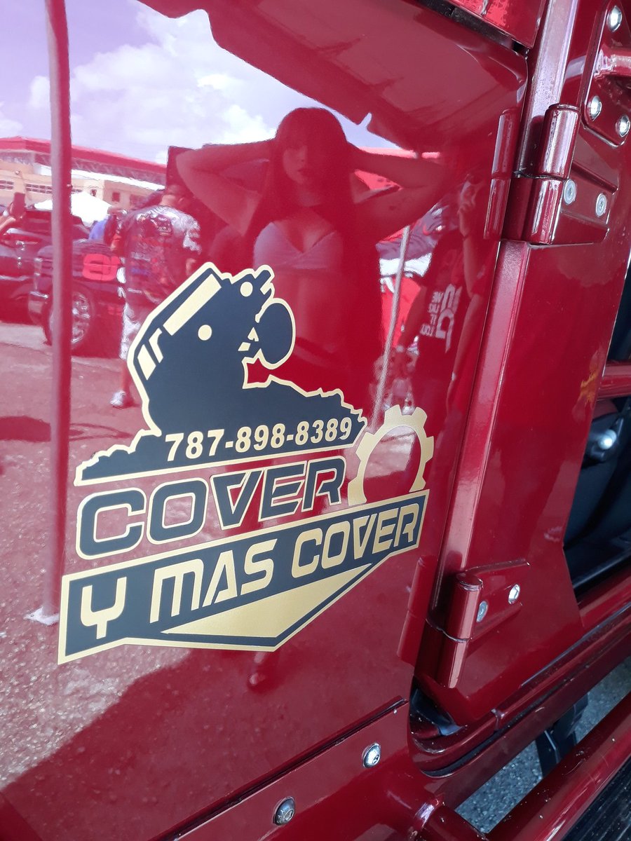 RCompacto's tweet image. Super Compacto Magazine in the 5th day of the "Voceteo"@ Humacao