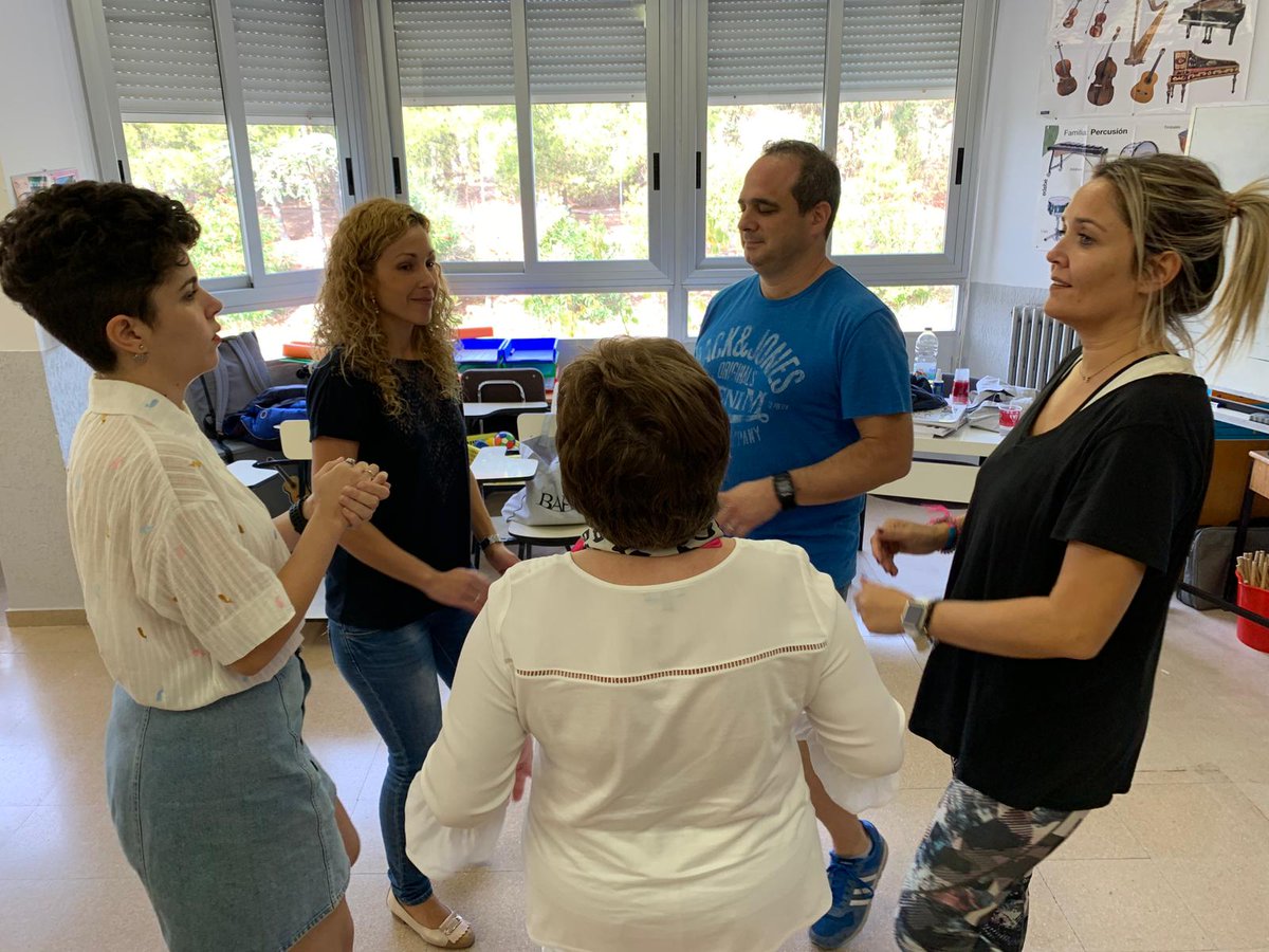 Interesantísimo fin de semana de formación BAPNE de al mano de su creador Javier Romero Naranjo. Un lujo poder tenerle en nuestro centro y disfrutar de sus clases magistrales. <a href="/Bodypercussion/">Africa & Rhythm</a> #formación #neurociencia #movimiento