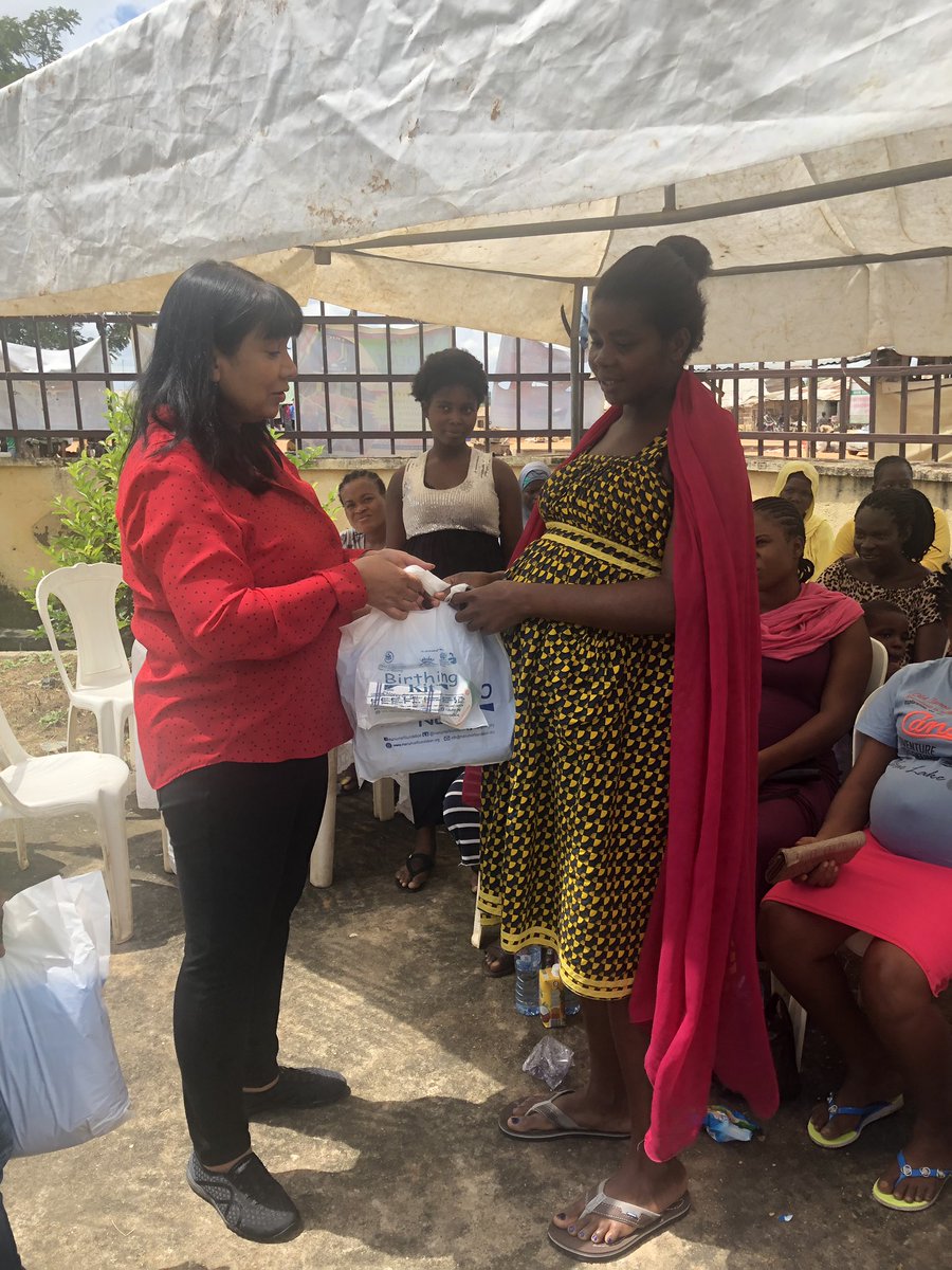 manumar_org's tweet photo. It was a privilege to welcome Dr @HaleemaShakur and the @chocolatefilms team to one of our maternal & child health outreach in partnership with @slni_nigeria at Piwoyi Primary healthcare centre, Abuja.
#childandmaternal #investinginhumanity #makingadifference #manumarfoundation https://t.co/Nkmcx4aZ5O