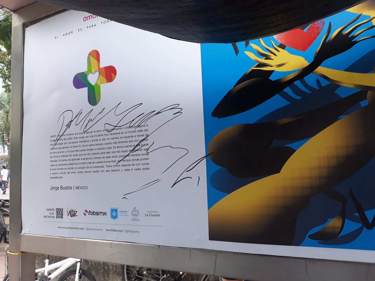 conescuchamivoz's tweet image. ¿Así les dolió? Amor+ aunque les cueste. Rayaron los carteles de la exhibición en favor de los derechos LGBTQ. #PaseoChapultepec