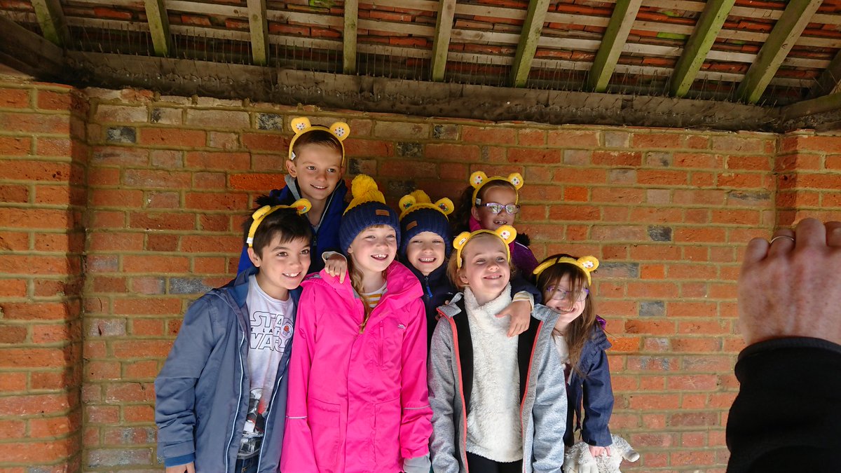 hynsey's tweet photo. The rain held off during our @BBCCountryfile ramble in aid of @BBCCiN. Thanks for everyone who joined in and who has sponsored us. Still time to donate. #CINRamble https://t.co/v077fFswog https://t.co/0FDEpqmHgL