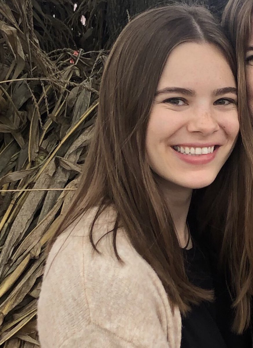 I can’t believe y’all really let me walk around with my eyebrows like that 6 years ago. I’m so mad at all of you