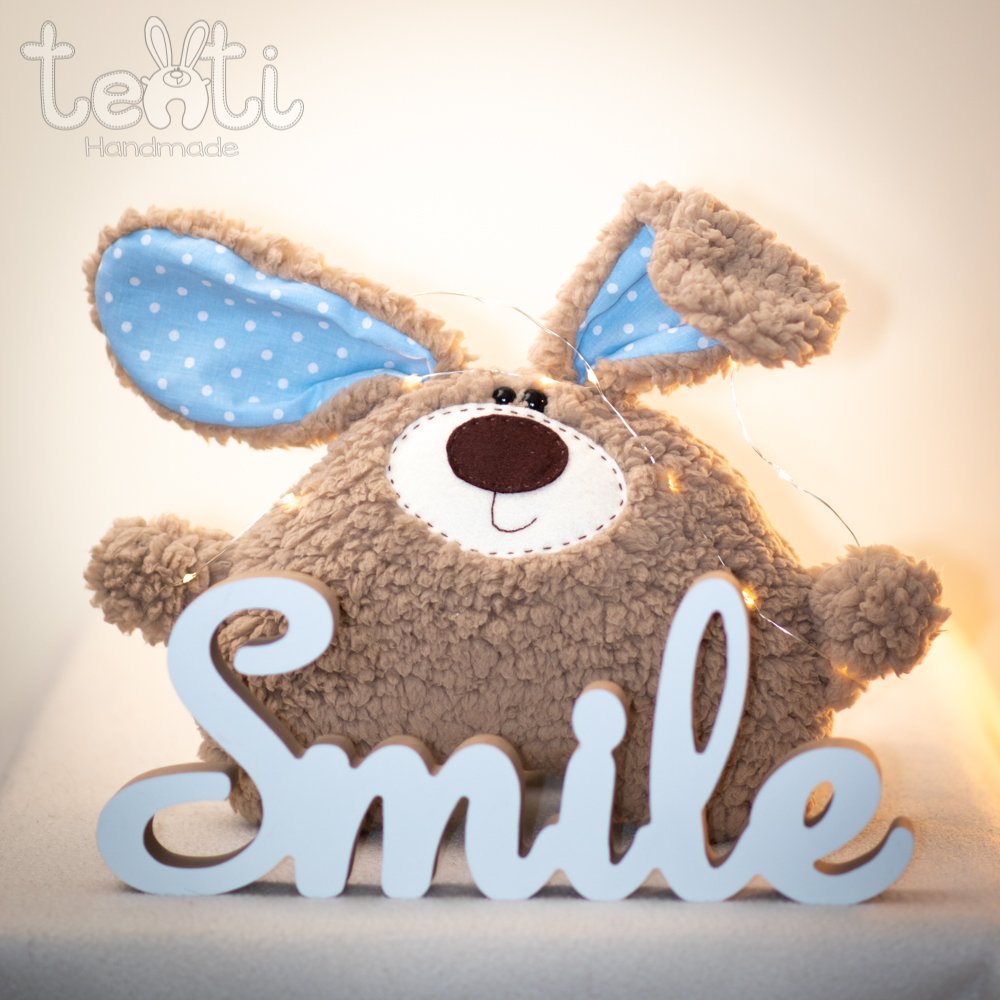 TentiHandmade's tweet photo. Kezdjük az új hetet egy hatalmas mosollyal! 

https://t.co/mTPnKPApoR

#tenti #handmade #tentihandmade #cute #cukiság #smile #mosoly #ajándék https://t.co/qfnfhrM6jn