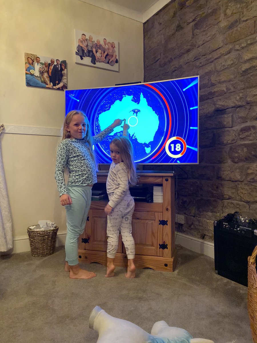 #5GoldRings <a href="/Schofe/">Phillip Schofield</a> #familytime