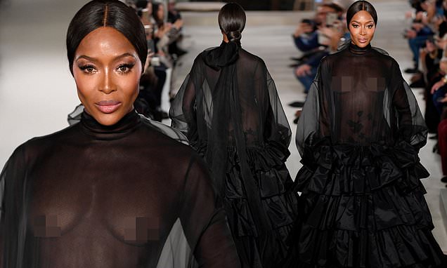 Aaron Fernandes on Twitter: "Naomi Campbell Goes NUDE on Valentino's Runway  After 14 Years https://t.co/gYiMvGXqLU #Couture #NaomiCampbell #Valentino…  https://t.co/LCrtNgChaO"