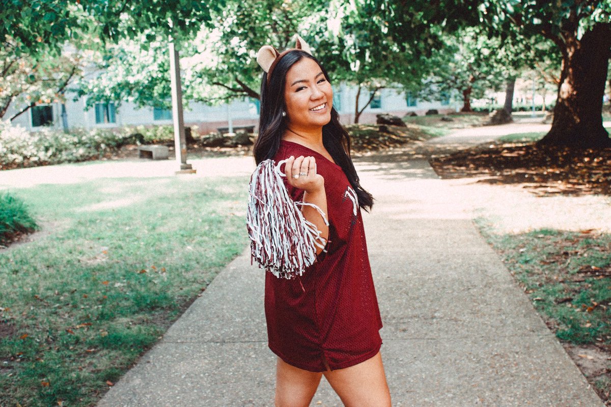 We are so happy to announce our homecoming queen candidate for the 2019-2020 school year, Jenna Huftless! ~Explore~ her campaign with us by following @jenna4queen19!!! 💫 #Jenna4Queen #JennaTheExplorer