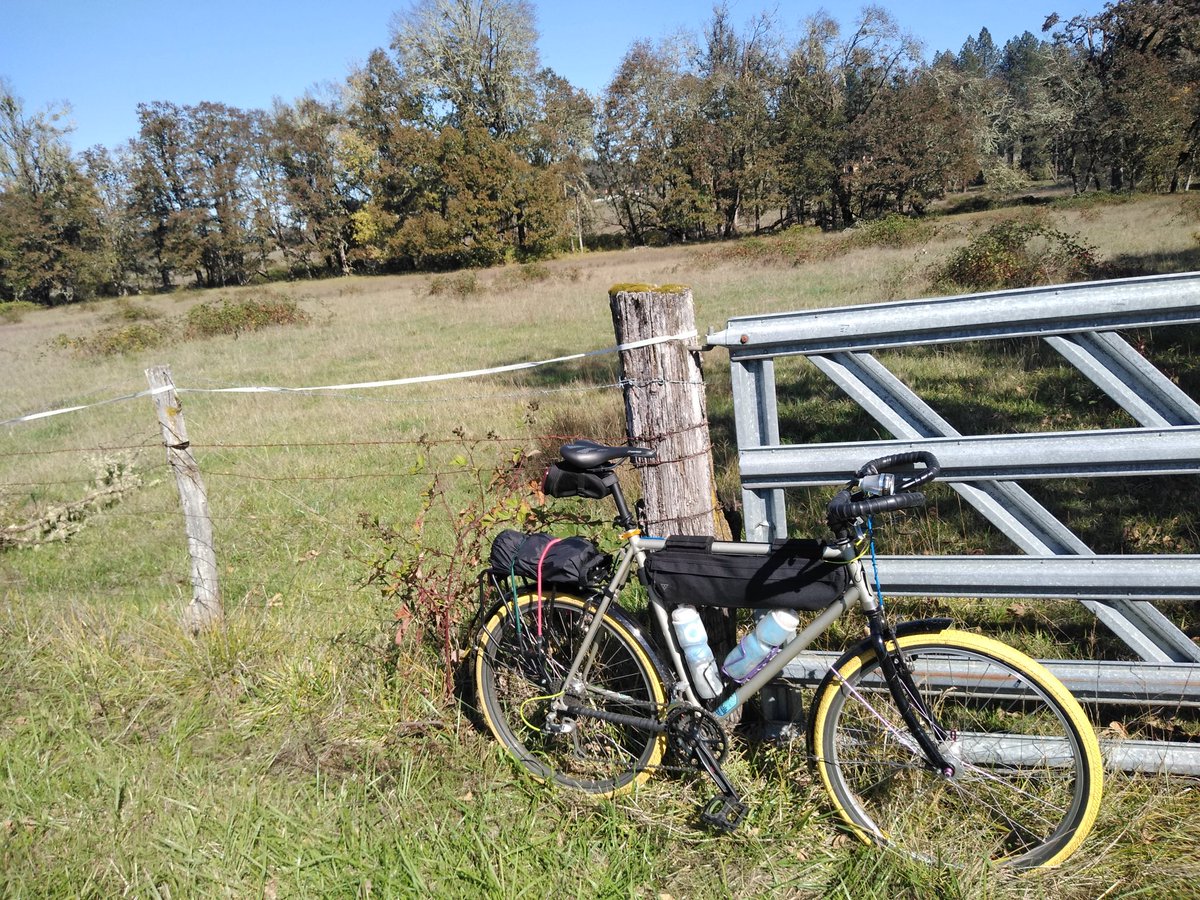 PNWcyclist's tweet photo. Flournoy Valley 🚴🌞 #PNW #CycleOregon #SteelisReal https://t.co/B4sIYrWJuv