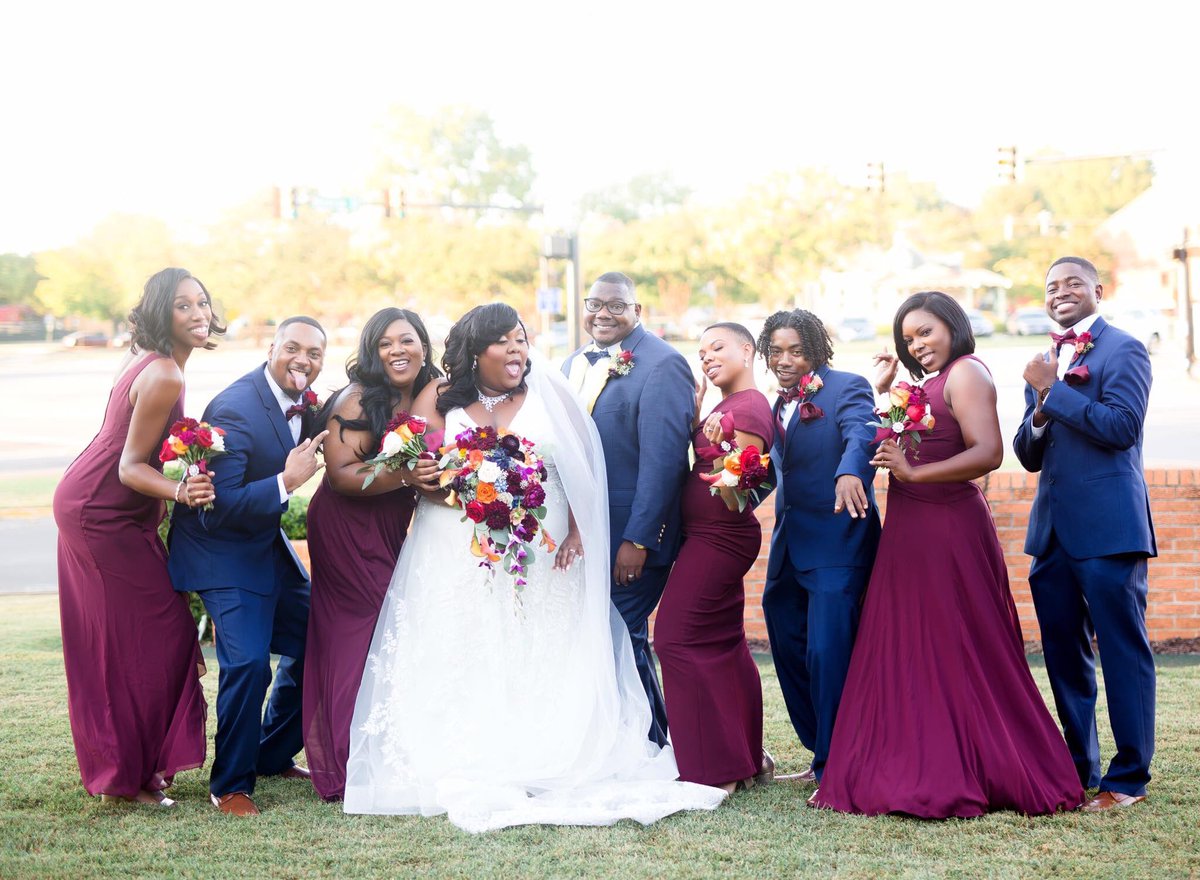 acraftymofo's tweet photo. My best friend is a married woman now! Beautiful wedding for a beautiful couple! #WashingTONSofLove https://t.co/G4WKZ1VQo6