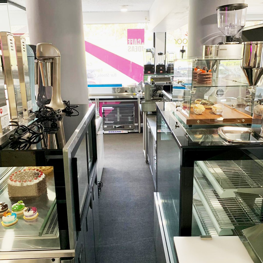 Come in and take a LOOK 👀 at the ground floor of our Melbourne showroom. We have all your favourite commercial equipment brands on display! ( Plus - our Melbourne showroom is open today - Sydney is having a holiday and will be back tomorrow)