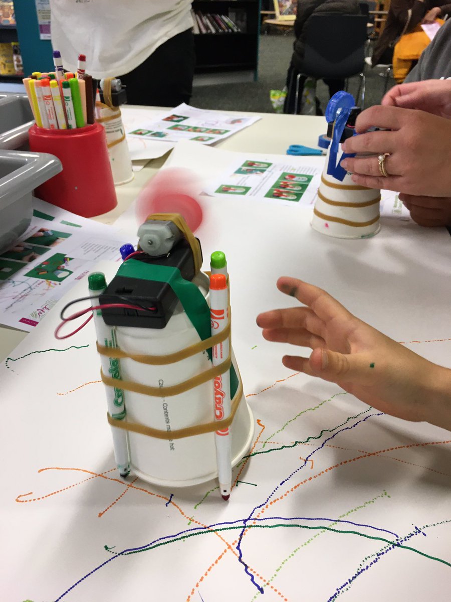 SCHMIIIIIITTTTT's tweet photo. What a lot of things to do at @FunPalaces @NottsLibraries #worksoplibrary yesterday, the boys from @Toucan_Class @Y3MerlinClass loved it! https://t.co/c4dgIa68Zg