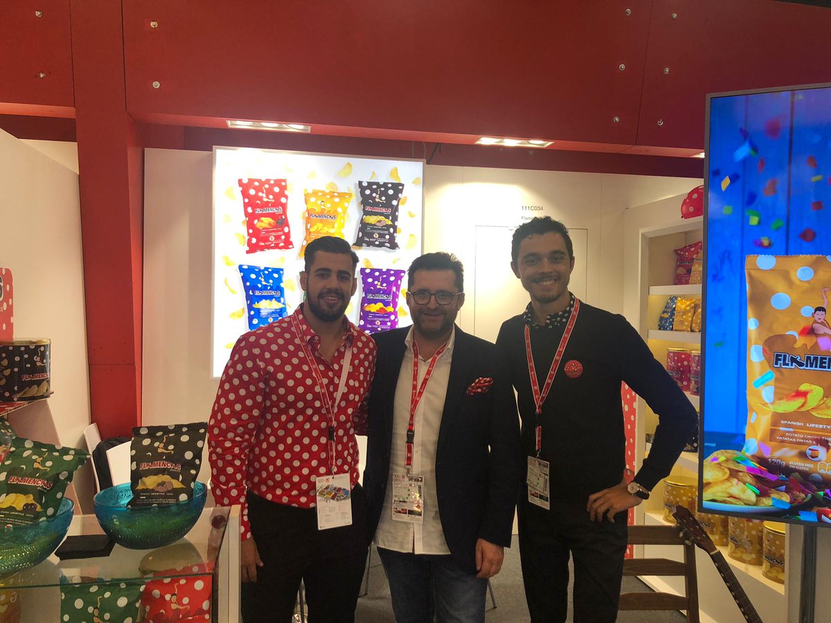 FlamencasSnacks's tweet photo. Ready for flamenco and Chips!

Thank you @anugacologne

#ANUGA2019 #ANUGA #anuga19 #snacks #spain #espana #europe #flamencassnacks https://t.co/v8VuOgGkoc
