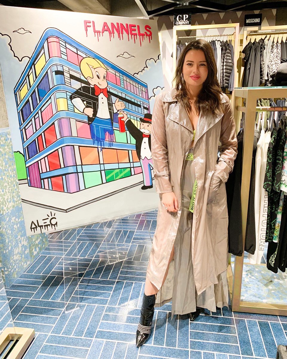 sarahstorytweet's tweet photo. Had a blast playing in store for @flannelsfashion yesterday!

Outfit courtesy of @whyte_studio 

#whytestudio #flannelsfashion https://t.co/XVx87V7UhP