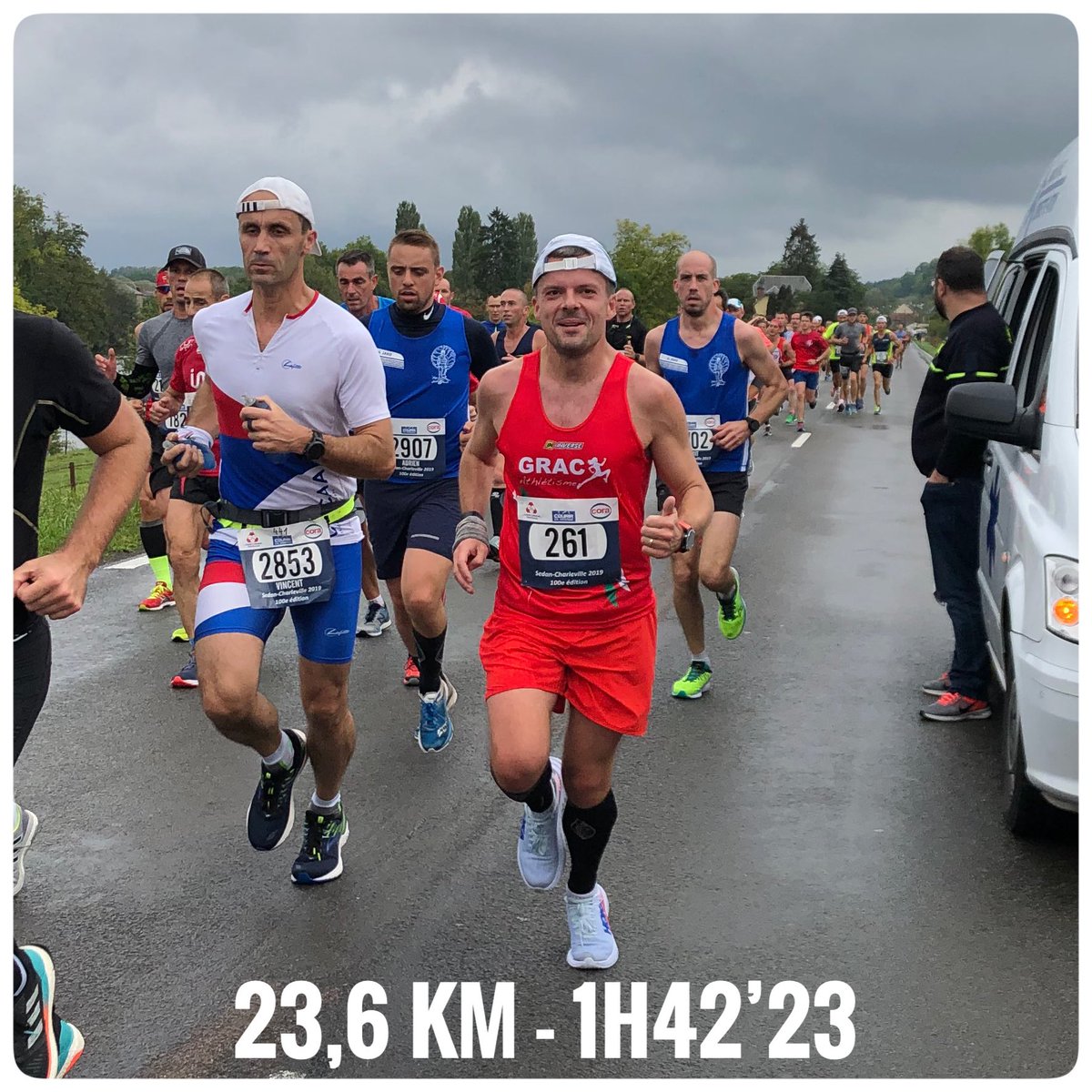 amalicet's tweet image. #SedanCharleville 2019 : 23,6 km en 1h42’23 (allure 4’20/km).
512e sur 7621.
Parti sur l’allure cible 4’15/km (objectif 1h40) et craquage dans les 6 derniers km (comme d’hab’ quoi !). 😬
Meilleur chrono sur cette course. 😃⏱👍🏻
#running #GRAC #athlétisme #TeamAthlé #Ardennes