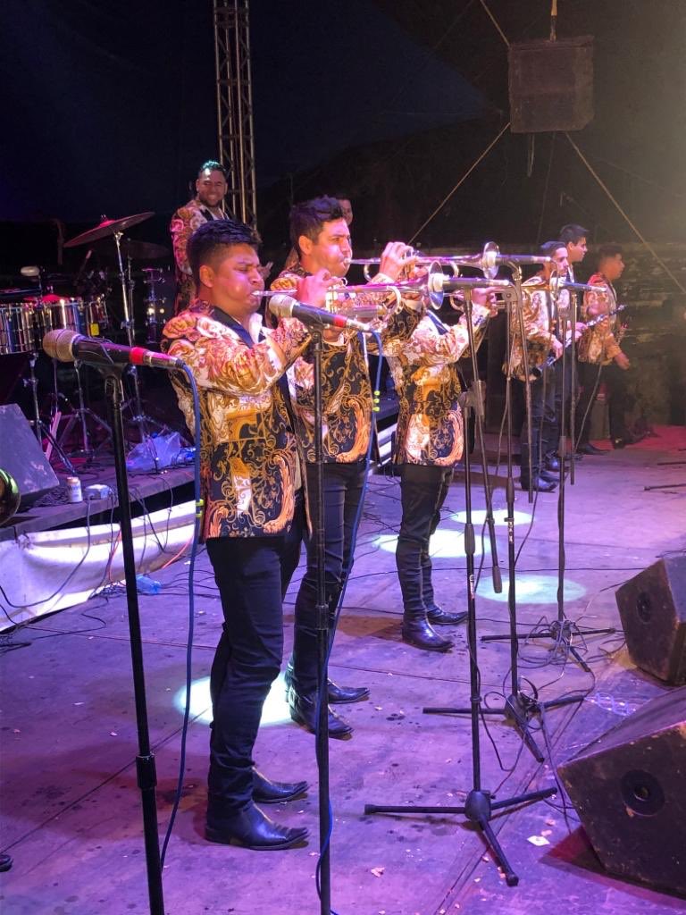 EXPLOSIVADEMAZA's tweet photo. Gracias a toda la gente bonita de San Francisco Uricho Michoacán la pasamos increíble prometemos regresar pronto #LaExplosiva https://t.co/5FjfWm6h08