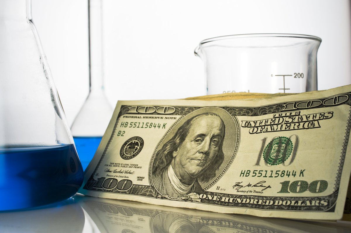 XiFin's tweet photo. #ClinicalLaboratory Leaders Agree: Showing Value Is More Important than Ever as #Healthcare Transitions Away from Fee-for-Service Reimbursement via @TheDarkReport. https://t.co/pY7ZlM19aE https://t.co/5NgE0PSSoN