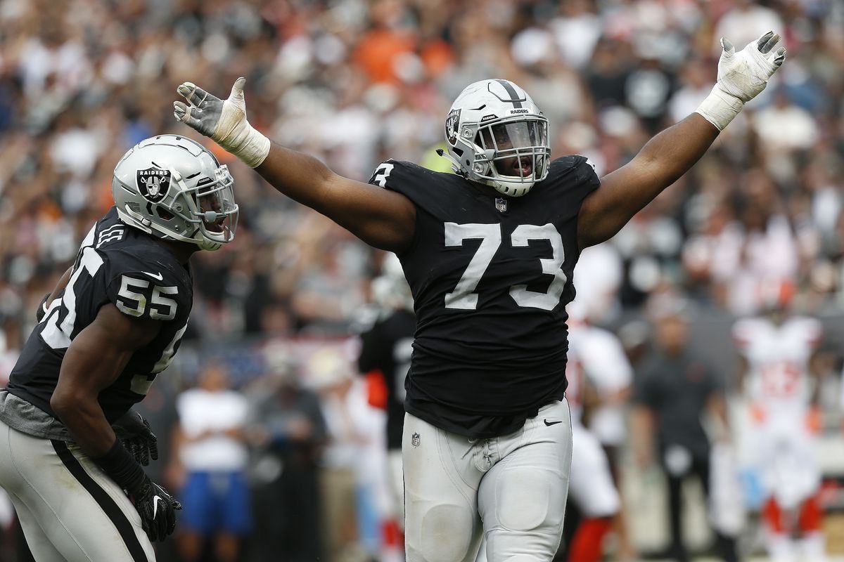 MARSHALL_ENT's tweet photo. #MoHurst With 2 Sacks To Seal Another #Raiders Victory 3-2 Now! #RaiderNation. ☠️☠️☠️ https://t.co/iR6BUkPQg7