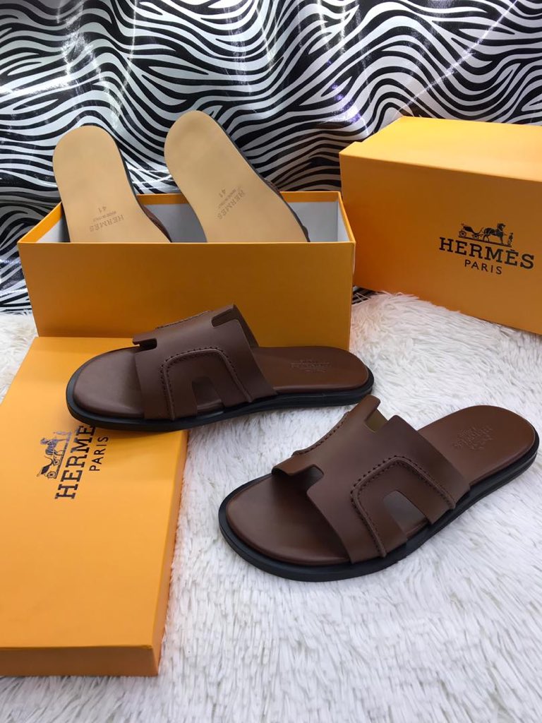 Reeddmann's tweet photo. I am the CEO of @newage_collection Please RT when u come across this my customers may be on your TL
Price:N20,000
#newagecollection https://t.co/wtLJ23O5IZ
