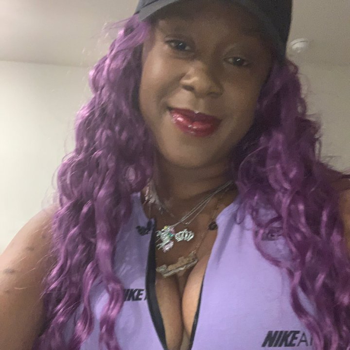 urManLuvsMyHmmm's tweet photo. Come hangout with me on #BIGOLIVE https://t.co/J4QfEc1MFo https://t.co/U7zfvTvoka