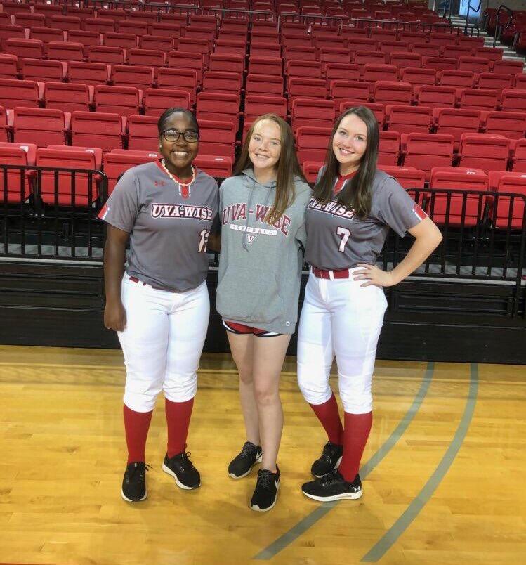 madisonmilne's tweet photo. thanks for the awesome weekend @UVaWiseSB ❤️🖤 https://t.co/CEPuVIoZ6Z