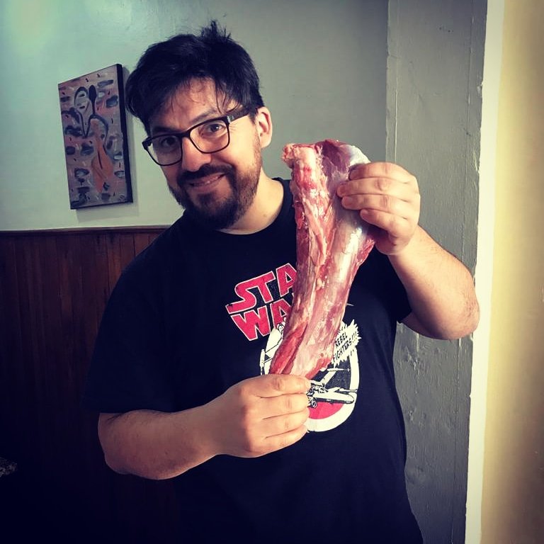 DaveGalvan30's tweet photo. No soy @castrolucianoOk pero tengo un lomo que más de una se quiere comer. 
#LucianoCastro #lomo https://t.co/d51xjJw7w6