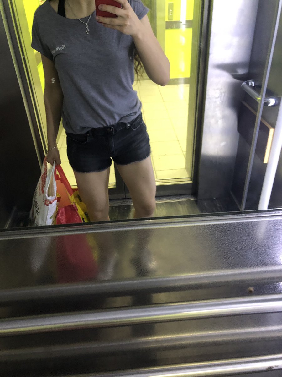 supportmanrres's tweet photo. Working hard at the gym guys 🔥💪🏻💪🏻 https://t.co/89OHsG1sLa