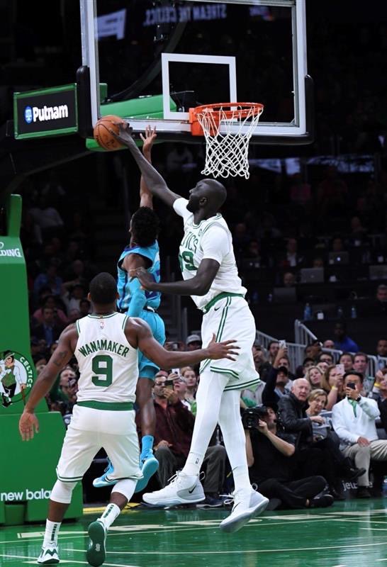 Com título de jogador mais alto da NBA, Tacko Fall vira sensação no Boston  Celtics