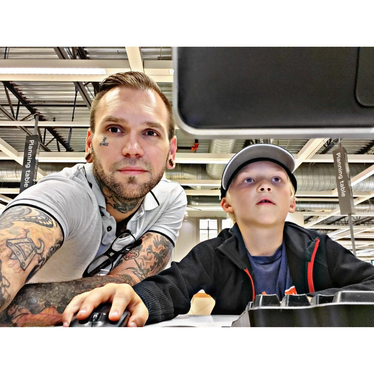 dan__brummitt's tweet photo. #FollowMe on #Instagram. π€ Yea, I'm still on there. https://t.co/FUo53wK7ag
#InstagramStories #IKEAddicted #IKEA #Tattooed #DesignThinking #Michigan #BuyMyArt #SundayFunday #SelfieSunday https://t.co/GQamjoHrtz