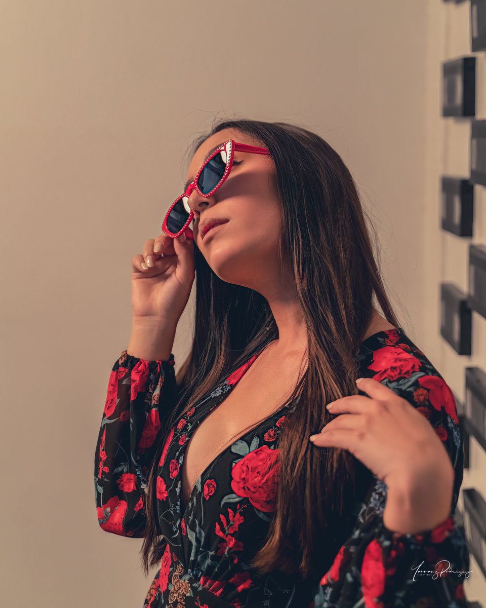 YasmanyRodrig14's tweet photo. My life is my message.
.

 #RelentlessEffort #miami #thursdayvibes #MeanGirlsDay #miamicreator #miamiphotographer #photograghy #miamistudios #miamievents #miamimeetup #meetyourmuse #hgab #hgabstudios #sonyalpha #bealpha #bestbuyphotoworkshops #fallsweepstakes https://t.co/fNygJ6tXie