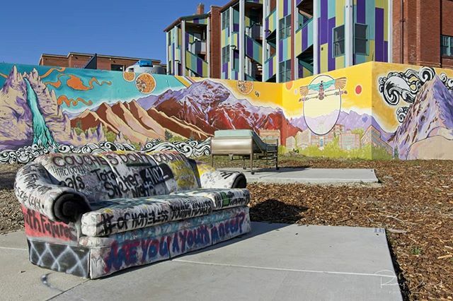 RayDavidPhoto's tweet image. An interesting art installation in Ogden to raise awareness of homelessness. 
#raydavidphotography #twitter #street #street_photography #SLC #utah#urban #citylife #street_bw #streetscenes #utahphotoproject #social_captures #homelesslivesmatter bit.ly/2Me7EoE