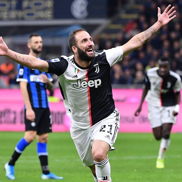 ciambi83's tweet photo. Agghiacciande sta juve in HD @PauDybala_JR @G_Higuain #interjuve 1 2 @juventusfc #juventus #juve #campioniditalia #w8nderful #allianzstadium #serieatim  #juventusstadium #finoallafineforzajuventus https://t.co/2DDq6aP7yS
