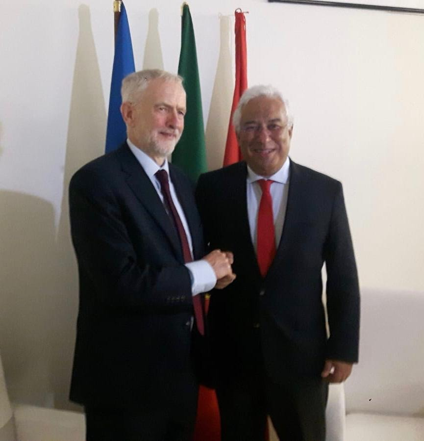 Jeremy Corbyn tweet media