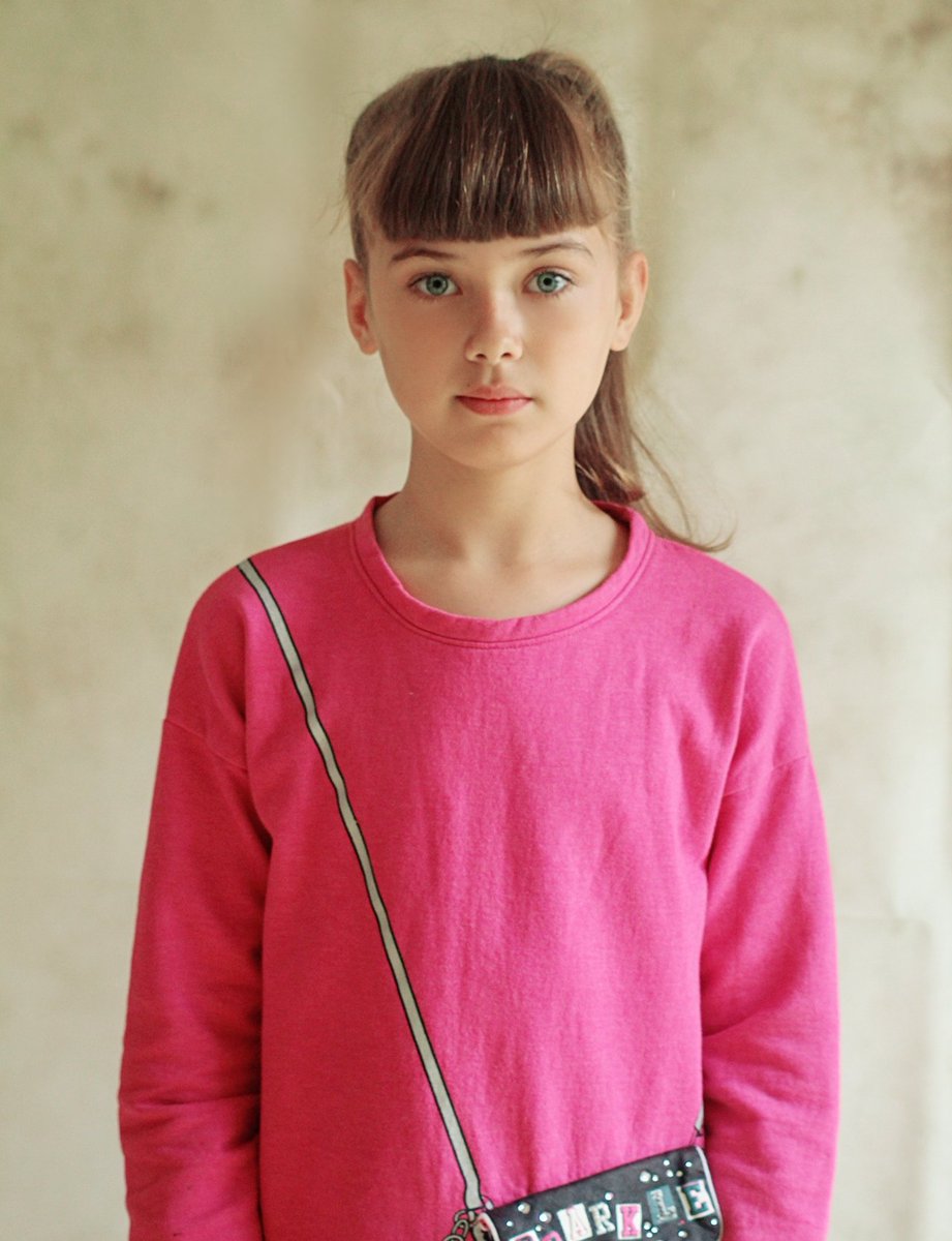 TwinsLilly's tweet photo. Krystal 💕💕 #model #childmodel #beautiful #beauty #modelling #london #fashion #style #modellife #blueeyes #outfit #Next https://t.co/HC8Vhx7WLi